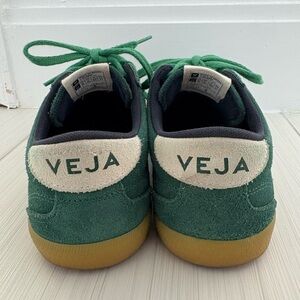 VEJA Volley Suede Sneakers green